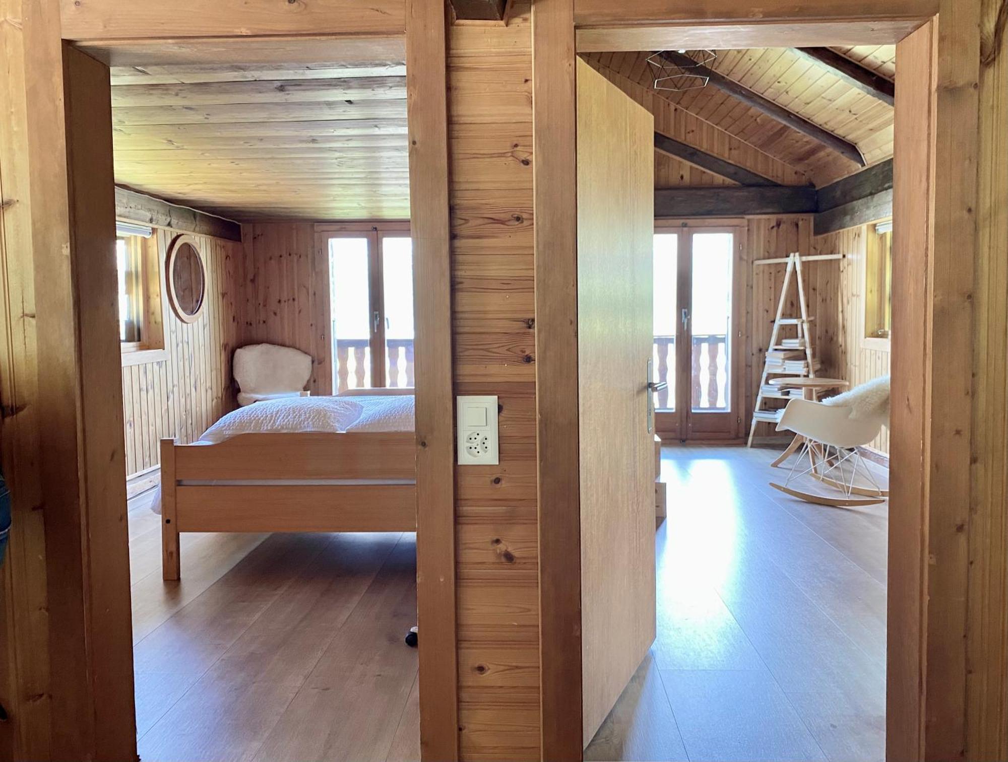 Eco Lodge With Jacuzzi And View In The Swiss Alps Grone Luaran gambar