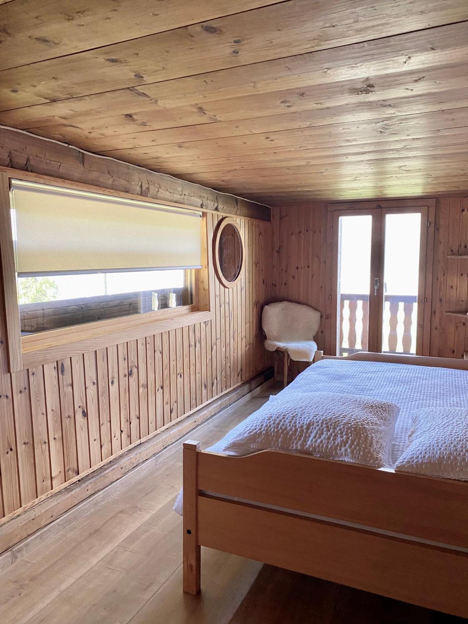 Eco Lodge With Jacuzzi And View In The Swiss Alps Grone Luaran gambar